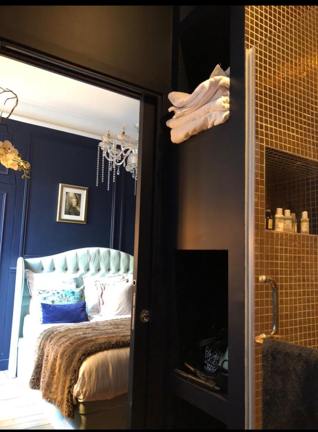 S - Louvre Museum - Shared Bathroom With Host Alloggio in famiglia Parigi